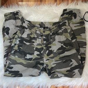 Camo pants